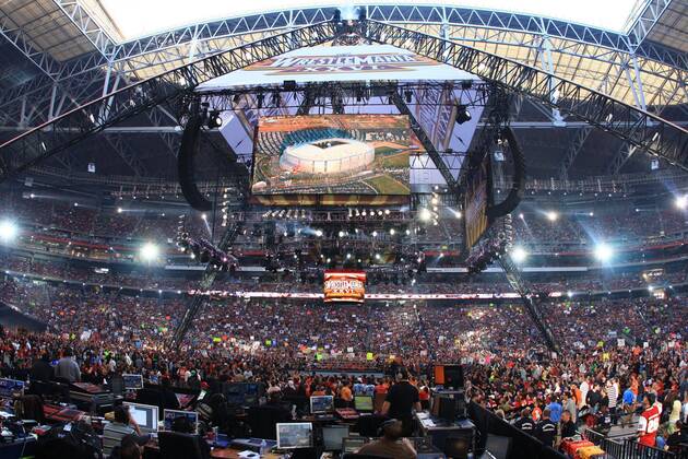Mar 28, 2010 - Phoenix, Arizona, USA - The scene at the Phoenix Stadium during WWE Wrestlemania 26. WWE 2010 - Wrestlemania 26 - ZUMAr72_