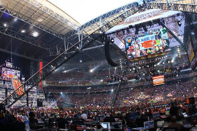 Mar 28, 2010 - Phoenix, Arizona, USA - The scene at the Phoenix Stadium during WWE Wrestlemania 26. WWE 2010 - Wrestlemania 26 - ZUMAr72_