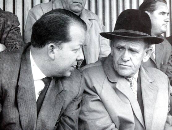 Herman NEUBERGER(Präsident saarl.Fußballbund), Sepp HERBERGER (DFB-Trainer) Saarland - Deutschland 1:3 in Saarbrücken