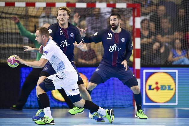 Lidl neuer Sponsor der französischen Handball Liga D1 - Valentin Porte (MHB) vs Jesper Nielsen Nikola Karabatic (psg) - Handball Frankreich, Trophee des Champions - 17 09 2016 JBAutissier Panoramic
