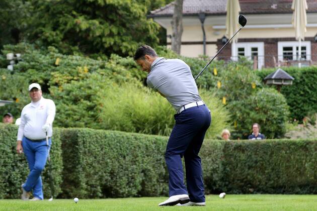 26.09.2016 Frankfurt, Frankfurter Golf Club Eintracht Frankfurt (SGE) Golf Open Der erste Abschlag von Trainer Niko Kovac Eintracht Frankfurt
