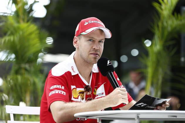 05 Sebastian Vettel (GER, Scuderia Ferrari), Motorsports: FIA Formula One World Championship WM Weltmeisterschaft 2016, Grand Prix of Malaysia, xHOCHxZWEIx