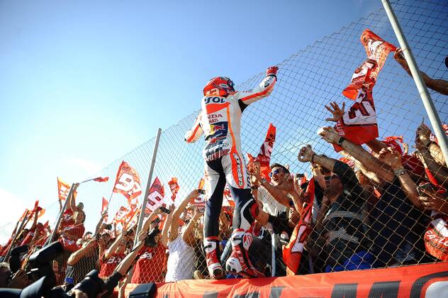 Motul Grand Prix of Valencia. Circuit Ricardo Tormo, Valencia, SPAIN - 13 of November 2016. Race day. In the picture: Celebration of the World Championship WM Weltmeisterschaft winner to 93 Marc MARQUEZ (SPA) Repsol Honda Team  xJosexBretonx xMotoxGPxComunidadxValencianax