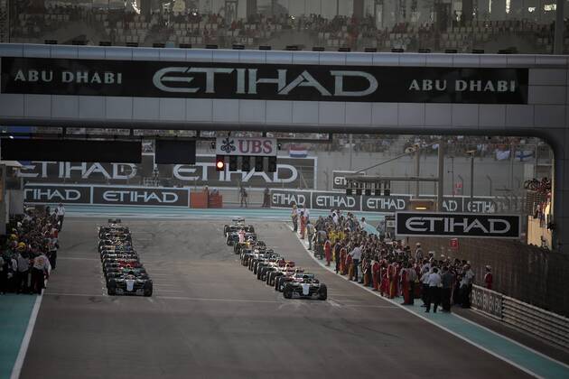 Abu Dhabi Grand Prix, UAE 24 - 27 November 2016 27.11.2016 - Race, Start grid 