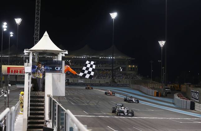 Motorsports: FIA Formula One World Championship WM Weltmeisterschaft 2016, Grand Prix of Abu Dhabi, xHOCHxZWEIx