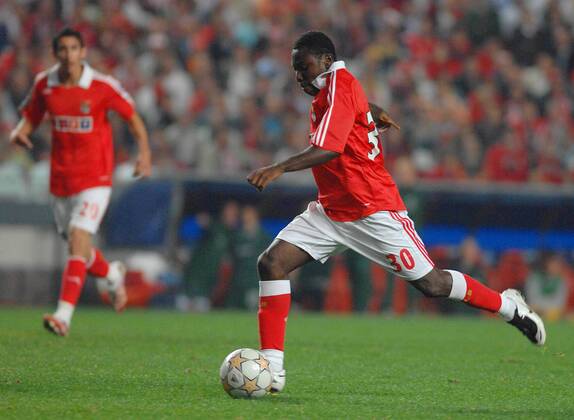 Oct. 25, 2007 - Lisbon, Portugal - 10-24-2007 : LISBON, PORTUGAL UEFA Champions League 2007 2008, Group D: SL Benfica vs Celtic Glasgow. In picture: Freddy Adu (Benfica). . ALVARO LSIDORO-LisbonFILES- K55313 FREDDYADU CITYFILE - ZUMAg49_ 75648711st