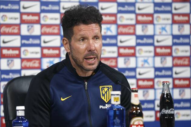 Atletico Madrid s Argentinian head coach Diego Simeone during the press conference PK Pressekonferenz after the training of the team held at Cerro del Espino Sports Complex in Madrid, Spain on 24 January 2017. Atletico Madrid will face UD Eibar in their King s Cup quarter finals second leg match upcoming 25. ATLETICO MADRID S PRESS CONFERENCE !ACHTUNG: NUR REDAKTIONELLE NUTZUNG!  20170124-636208798352763078
