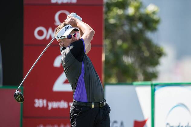 Ian Poulter of England tees off during the PGA Golf Herren European Tour Dubai Desert Classic Tournament Day 3 at the Emirates Golf Club, Dubai, UAE on 4 February 2017. Copyright: xGrantxWinterx 14030090