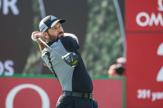Sergio Garcia of Spain tees off during the PGA Golf Herren European Tour Dubai Desert Classic Tournament Day 3 at the Emirates Golf Club, Dubai, UAE on 4 February 2017. Copyright: xGrantxWinterx 14030098