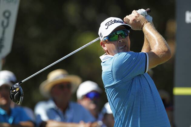 February 18th 2017, Lake Karrinyup Country Club, Perth, Western Australia, Australia; ISPS Handa World Super 6 Perth Golf Tournament Day 3 Steven Jeffress (AUS) drives from the 15th tee during his round of 70 on day 3 xDavidxWoodleyx  ActionPlus11847434