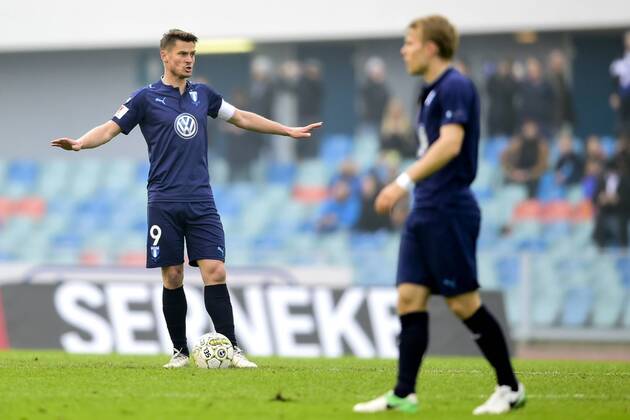 170401 Malmö FFs Markus Rosenberg deppar efter 1-0 under fotbollsmatchen i allsvenskan mellan IFK Göteborg och Malmö FF den 1 april 2017 i Göteborg. Copyright: DANIELxSTILLER BB170401DS009