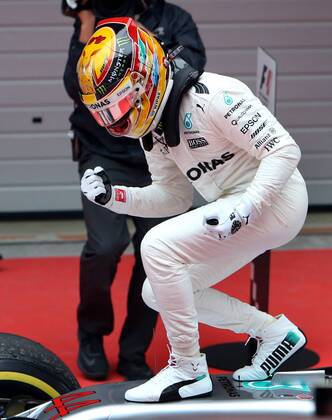 (170409) -- SHANGHAI, April 9, 2017 -- Mercedes driver Lewis Hamilton of Britain celebrates after winning the Formula One Chinese Grand Prix at the Shanghai International Circuit in Shanghai, east China, April 9, 2017. ) (SP)CHINA-SHANGHAI-F1-2017 CHINESE GRAND PRIX(CN) fanxjun 