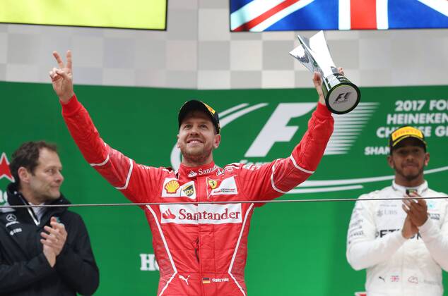 Sebastian Vettel (Scuderia Ferrari) mit Pokal, Grosser Preis von China 2017, Rennen, Motorsport, Formel 1, 09.04.2017, Shanghai Copyright: xAndre Eibner-Pressefotox EP_JAE