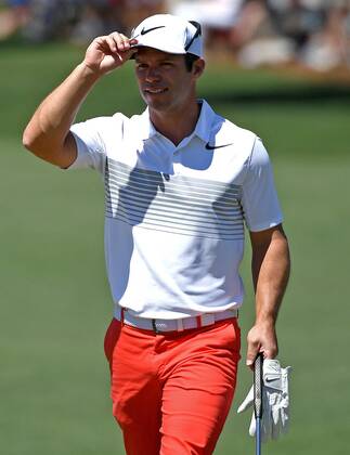 April 9, 2017 - Augusta, GA, USA - Paul Casey acknowledges the applause of the gallery as he walks onto the second green during the final round of the Masters Tournament on Sunday, April 9, 2017 at Augusta National Golf Club in Augusta, Ga. 2017 Masters Round 4 - ZUMAm67_ 20170409_zaf_m67_047 Copyright: xJeffxSinerx