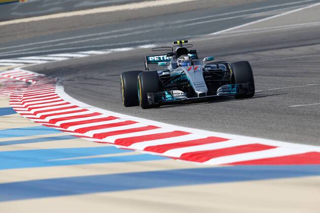 Motorsports: FIA Formula One World Championship WM Weltmeisterschaft 2017, Grand Prix of Bahrain, 77 Valtteri Bottas (FIN, Mercedes AMG Petronas) Sakhir Bahrain xHOCHxZWEIx