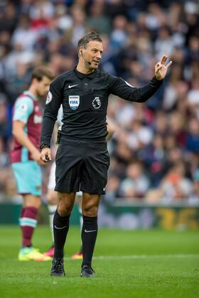 Match referee Mark Clattenburg during the Premier League match between West Bromwich Albion and West Ham United at The Hawthorns, West Bromwich, England on 17 September 2016. Copyright: xDarrenxMusgrovex 11740076