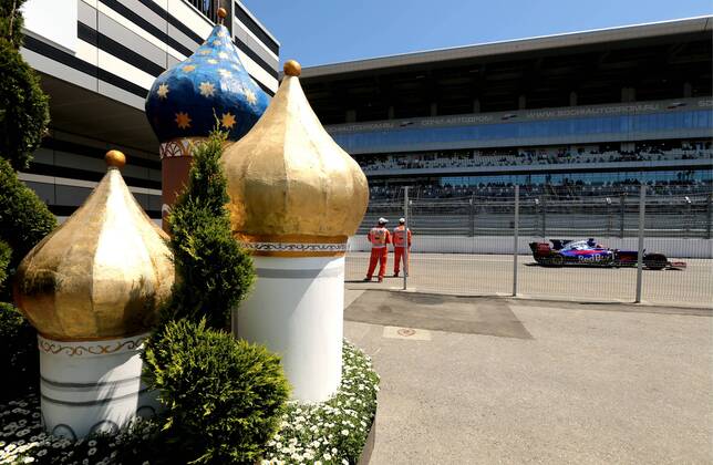 SOCHI, RUSSIA - APRIL 29, 2017: Red Bull Racing Formula One Team driver Max Verstappen of the Netherlands takes part in a practice session ahead of the 2017 Formula One Russian Grand Prix at the Sochi Autodrom racing circuit. Alexander Demianchuk TASS  TS04A204