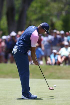 May 12, 2017 - Ponte Vedra Beach, Florida, United States - Sergio Garcia putts the 9th green during the second round of The PLAYERS Championship at TPC Sawgrass. Golf 2017: The PLAYERS Championship - Round 2 - ZUMAw109 20170512_zap_w109_024 Copyright: xDebbyxWongx
