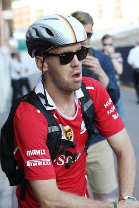 Sebastian Vettel (Scuderia Ferrari) mit Fahrradhelm, Grosser Preis von Monaco 2017, Motorsport, Formel 1, Qualifikation, 27.05.2017, Monte Carlo Copyright: xAndre Eibner-Pressefotox EP_JAE