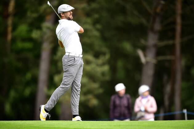 170602 Rikard Karlberg, Sverige, under dag tva av golftävlingen Nordea Masters den 2 juni 2017 i Barsebäck.  Copyright: PETTERxARVIDSON BB170602PA020