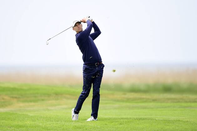170602 Niklas Lemke, Sverige, under dag tva av golftävlingen Nordea Masters den 2 juni 2017 i Barsebäck.  Copyright: PETTERxARVIDSON BB170602PA022