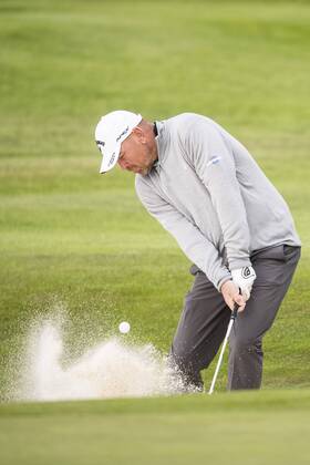 170602 Thomas Björn, Danmark under dag tva av golftävlingen Nordea Masters den 2 juni 2017 i Barsebäck.  Copyright: PETTERxARVIDSON BB170602PA188