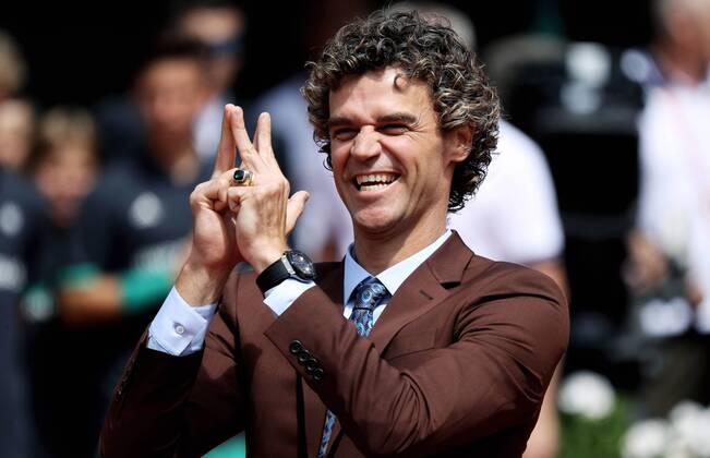TENNIS - ATP Tennis Herren French Open 2017 PARIS,FRANCE,11.JUN.17 - TENNIS - ATP World Tour, Roland Garros, French Open, Grand Slam, final. Image shows Gustavo Kuerten. GEPAxpictures xMatthiasxHauer