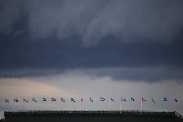 170614 Ett oväder drar in över golfbanan Erin Hills inför golfturneringen US Open den 14 juni 2017 i Hartford.  Copyright: JOELxMARKLUND BB170614JM024