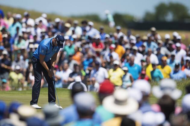 170616 Sveriges Henrik Stenson under andra omgangen i golfturneringen US Open den 16 juni 2017 i Hartford.  Copyright: JOELxMARKLUND BB170616JM033