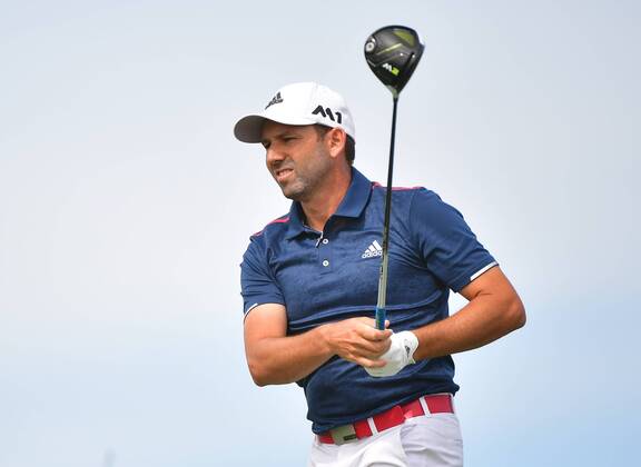 Sergio Garcia drives off the 18th tee during round 2 of the 117th U.S. Open golf tournament at Erin Hill golf course in Erin, Wisconsin on June 16, 2017.  WIS20170616319 KEVINxDIETSCH