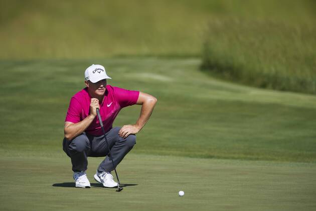 170616 Sveriges Alexander Noren under andra omgangen i golfturneringen US Open den 16 juni 2017 i Hartford.  Copyright: JOELxMARKLUND BB170616JM047