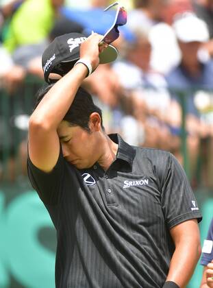 Hideki Matsuyama prepares to hit off the 1st tee during round 3 of the 117th U.S. Open golf tournament at Erin Hill golf course on June 17, 2017 in Erin, Wisconsin.  WIS20170617320 KEVINxDIETSCH