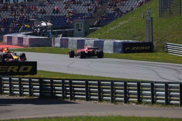 Austrian Grand Prix, Red Bull Ring 06 - 09 July 2017 07.07.2017- Free Practice 1, Sebastian Vettel (GER) Scuderia Ferrari SF70H spin at the 1st corner 