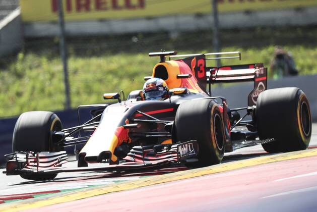 FORMULA 1 - GP of Austria 2017 SPIELBERG,AUSTRIA,07.JUL.17 - MOTORSPORTS, FORMULA 1 - Grand Prix of Austria, Red Bull Ring, free practice. Image shows Daniel Ricciardo (AUS Red Bull Racing). GEPAxpictures xFelixxRoittner