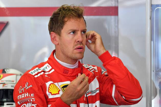 Sebastian VETTEL,GER (Scuderia Ferrari) in der Box,Aktion,Einzelbild, angeschnittenes Einzelmotiv, Portraet,Portrait,Porträt. Formel 1:GP von Oesterreich,1.Training. Red Bull Ring Zeltweg,Spielberg,Saison 2017,am 07.07.2017.