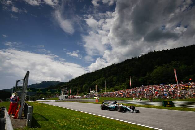 Motorsports: FIA Formula One World Championship WM Weltmeisterschaft 2017, Grand Prix of Austria, 44 Lewis Hamilton (GBR, Mercedes AMG Petronas F1 Team), Spielberg Austria xHOCHxZWEIx