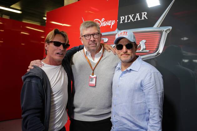 British Grand Prix, Silverstone 13 - 16 July 2017 16.07.2017 - (L-R) Ross Brawn (GBR) Formula One Managing Director of Motorsports and Woody Harrelson (USA 
