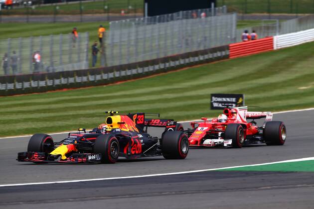 British Grand Prix, Silverstone 13 - 16 July 2017 16.07.2017 - Race, Max Verstappen (NED) Red Bull Racing RB13 , Sebastian Vettel (GER) Scuderia Ferrari SF70H and Kimi Raikkonen (FIN) Scuderia Ferrari SF70H
