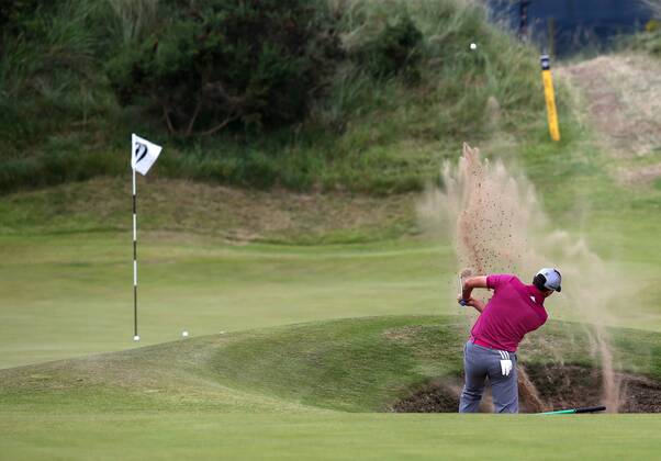 Themen der Woche - SPORT Bilder des Tages - SPORT July 19th 2017, Royal Birkdale Golf Club, Southport, England; The 146th Open Golf Championship, Final Practice Day; Sergio Garcia (ESP) splashes out of the bunker guarding the front of the fifth hole xDavidxBlunsdenx  ActionPlus11903713