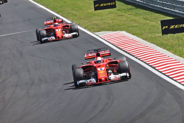 Start Formel1, vorne weg Sebastian Vettel, dahinter Kimi Raikkonen, Motorsport, Grosser Preis von Ungarn 2017,Fahrerlager, Motorsport, Formel 1, 30.07.2017, Budapest Copyright: xAndre Eibner-Pressefotox EP_JAE