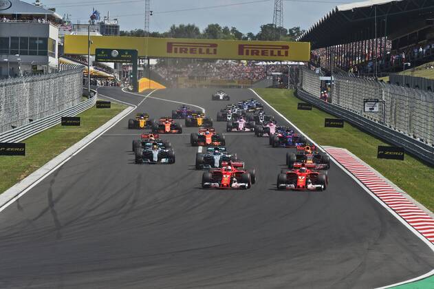Start Formel1, vorne weg Sebastian Vettel, daneben Kimi Raikkonen, Motorsport, Grosser Preis von Ungarn 2017,Fahrerlager, Motorsport, Formel 1, 30.07.2017, Budapest Copyright: xAndre Eibner-Pressefotox EP_JAE