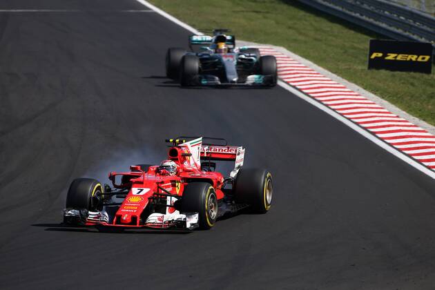 Hungarian Grand Prix, Hungaroring 27 - 30 July 2017 30.07.2017 - Race, Kimi Raikkonen (FIN) Scuderia Ferrari SF70H lr Lewis Hamilton (GBR) Mercedes AMG F1 W08 