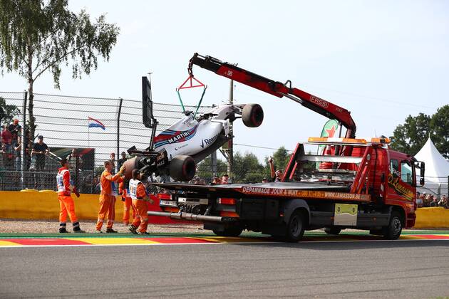 Der beschaedigte Williams von Felipe Massa (Williams Martini Racing) wird abgeschleppt, Grosser Preis von Belgien 2017, Rennen, Motorsport, Formel 1, 25.08.2017, Spa Franchorchamps Copyright: xEibner-Pressefoto AlexanderxNeisx EP_ANS