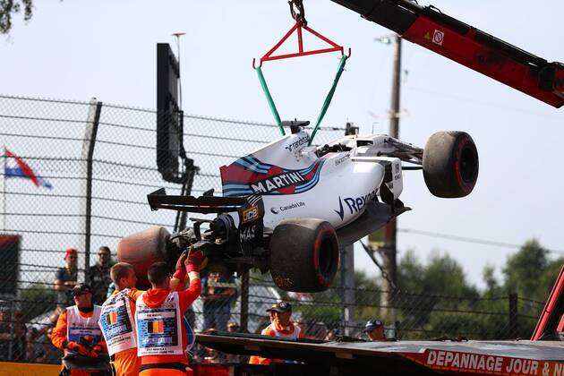 Der beschaedigte Williams von Felipe Massa (Williams Martini Racing) wird abgeschleppt, Grosser Preis von Belgien 2017, Rennen, Motorsport, Formel 1, 25.08.2017, Spa Franchorchamps Copyright: xEibner-Pressefoto AlexanderxNeisx EP_ANS