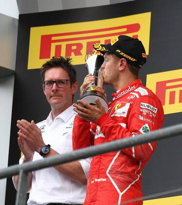 Sebastian Vettel (Scuderia Ferrari) kuesst den Pokal, Grosser Preis von Belgien 2017, Rennen, Motorsport, Formel 1, 27.08.2017, Spa Francorchamps Copyright: xEibner-Pressefoto AlexanderxNeisx EP_ANS