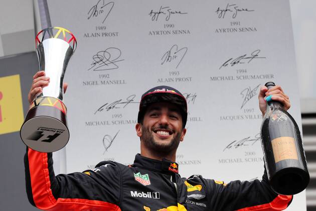 27.08.2017 - Race, 3rd place Daniel Ricciardo (AUS) Red Bull Racing RB13 Belgian Grand Prix, Spa-Francorchamps 24 - 27 August 2017 27.08.2017 - Race, 3rd place Daniel Ricciardo (AUS) Red Bull Racing RB13
