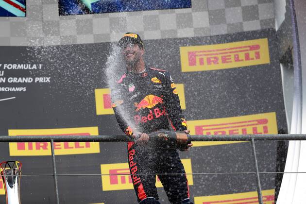 27.08.2017 - Race, 3rd place Daniel Ricciardo (AUS) Red Bull Racing RB13 Belgian Grand Prix, Spa-Francorchamps 24 - 27 August 2017 27.08.2017 - Race, 3rd place Daniel Ricciardo (AUS) Red Bull Racing RB13