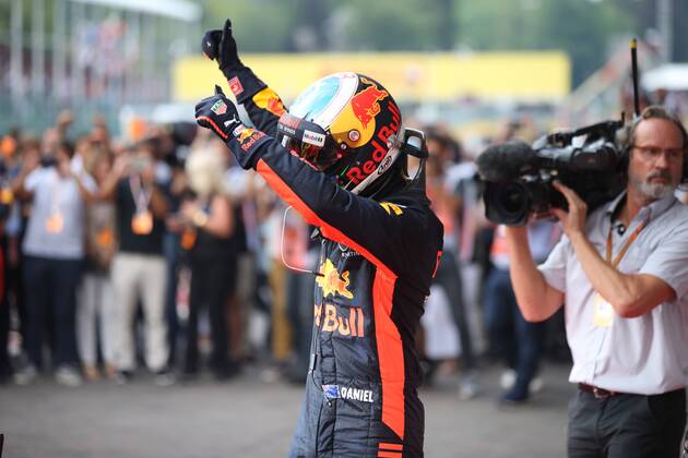 27.08.2017 - Race, 3rd place Daniel Ricciardo (AUS) Red Bull Racing RB13 Belgian Grand Prix, Spa-Francorchamps 24 - 27 August 2017 27.08.2017 - Race, 3rd place Daniel Ricciardo (AUS) Red Bull Racing RB13