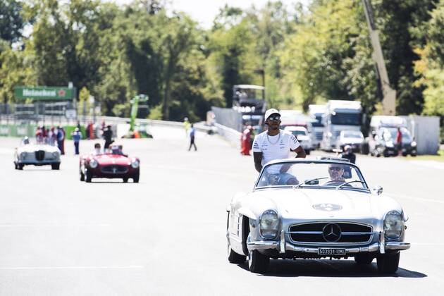 Motorsports: FIA Formula One World Championship WM Weltmeisterschaft 2017, Grand Prix of Italy, 44 Lewis Hamilton (GBR, Mercedes AMG Petronas F1 Team), Monza Italy xHOCHxZWEIx