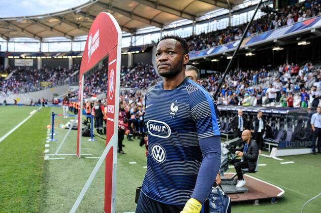 Steve Mandanda (fr) FOOTBALL : France vs Luxembourg - Match de Qualification Coupe du Monde 2018 - Toulouse - 03 09 2017 ThierryBreton Panoramic